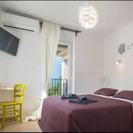 Noela In For 6 Persons With Large Garden, Kids Playground - Only 2,5 Km From