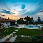Villa Noela In For 6 Persons With Large Garden, Kids Playground - Only 2,5 Km From *