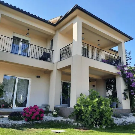 Noela In For 6 Persons With Large Garden, Kids Playground - Only 2,5 Km From * Rakalj