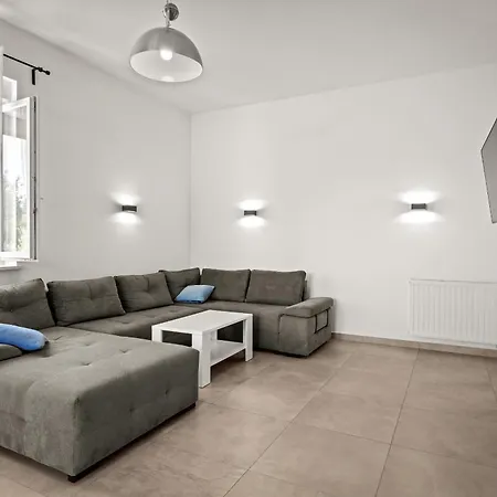 Noela In For 6 Persons With Large Garden, Kids Playground - Only 2,5 Km From Villa *