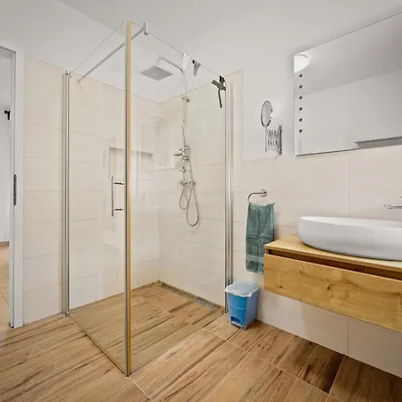 Noela In For 6 Persons With Large Garden, Kids Playground - Only 2,5 Km From Villa *