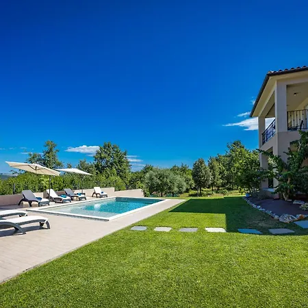 Noela In For 6 Persons With Large Garden, Kids Playground - Only 2,5 Km From Villa Rakalj