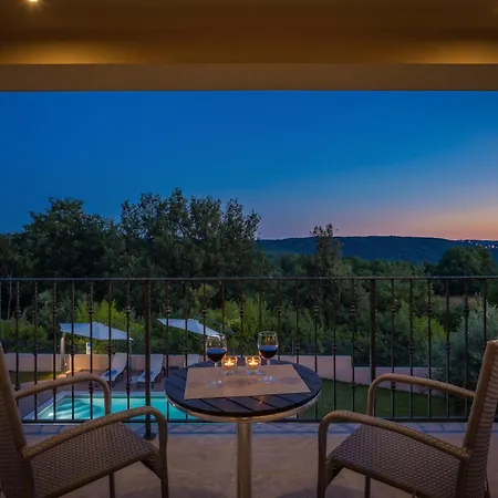 Noela In For 6 Persons With Large Garden, Kids Playground - Only 2,5 Km From *